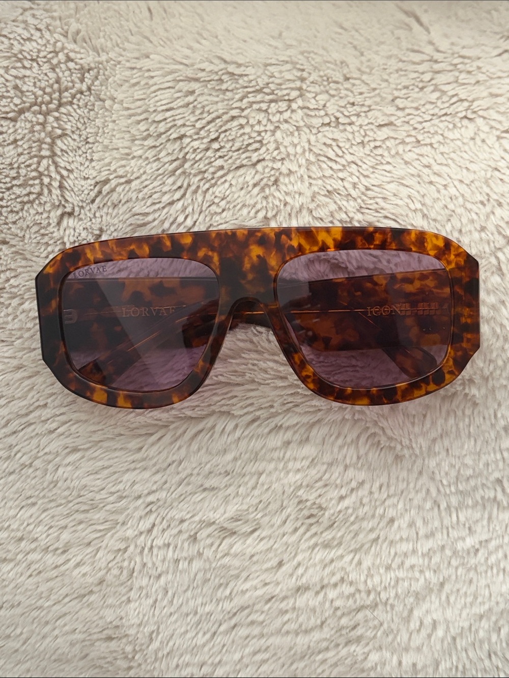 LORVAE Sunglasses